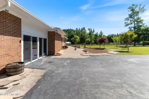 207 Cicero Beatty Road Raeford NC 28376