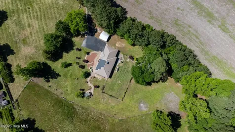 207 Cicero Beatty Road Raeford NC 28376