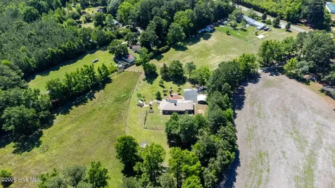 207 Cicero Beatty Road Raeford NC 28376