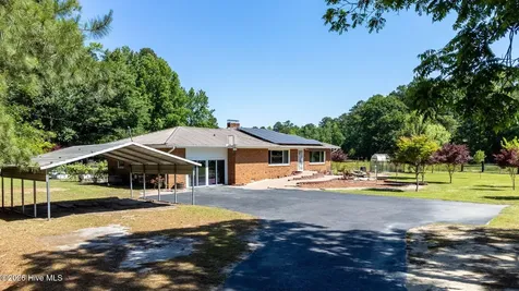 207 Cicero Beatty Road Raeford NC 28376
