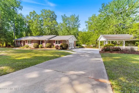 2022 Airport Road Elizabethtown NC 28337