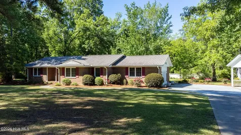 2022 Airport Road Elizabethtown NC 28337