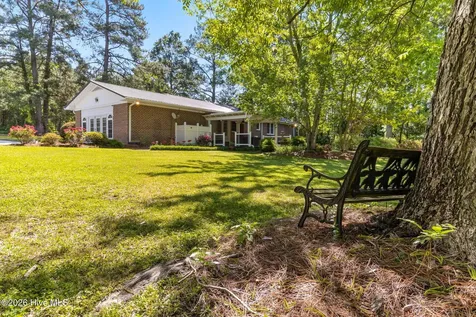 2022 Airport Road Elizabethtown NC 28337
