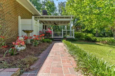 2022 Airport Road Elizabethtown NC 28337