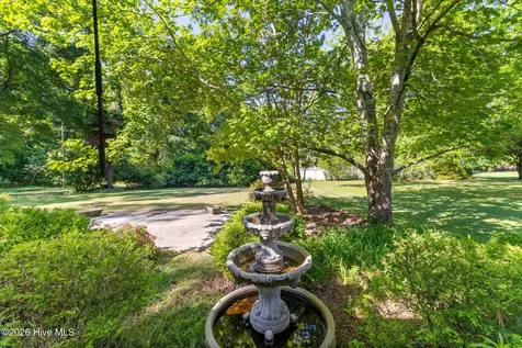 2022 Airport Road Elizabethtown NC 28337