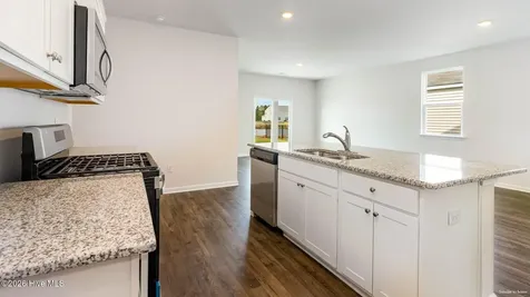 131 Brogdon Street Wilmington NC 28411