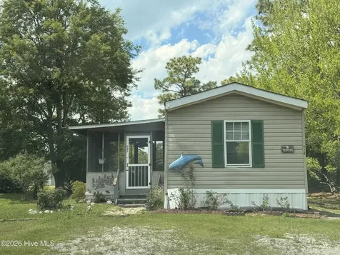 121 S Smith Street Holly Ridge NC 28445