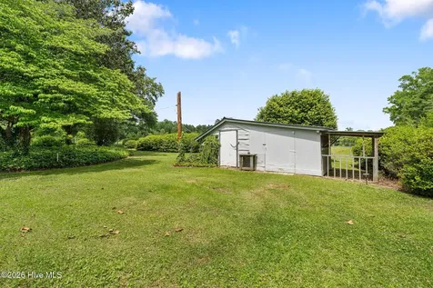 552 Garden Road Willard NC 28478