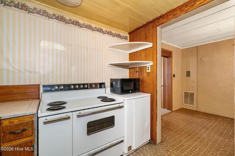 552 Garden Road Willard NC 28478