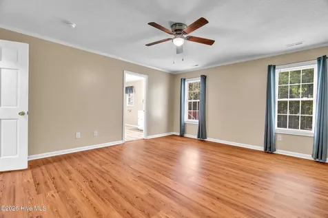 215 Winding Creek Way Hubert NC 28539