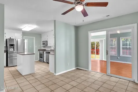 215 Winding Creek Way Hubert NC 28539