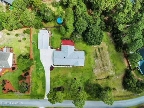 215 Winding Creek Way Hubert NC 28539
