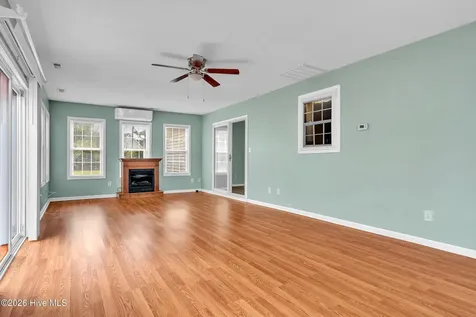 215 Winding Creek Way Hubert NC 28539