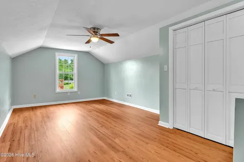 215 Winding Creek Way Hubert NC 28539