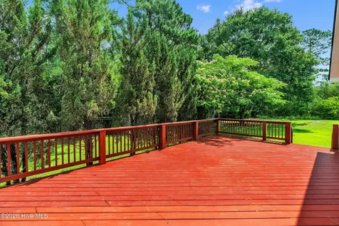 215 Winding Creek Way Hubert NC 28539