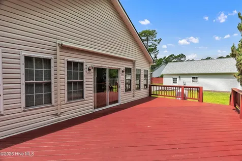 215 Winding Creek Way Hubert NC 28539