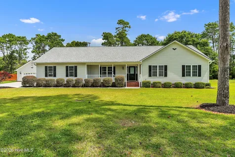 215 Winding Creek Way Hubert NC 28539