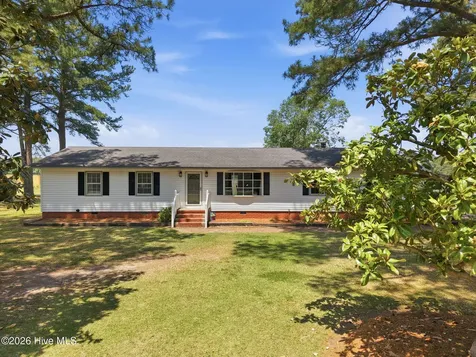2336 Wharton Station Road Washington NC 27889