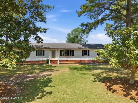 2336 Wharton Station Road Washington NC 27889