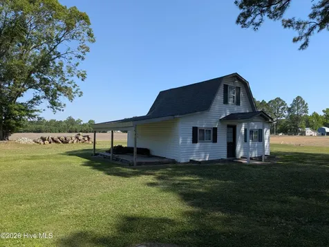 2336 Wharton Station Road Washington NC 27889