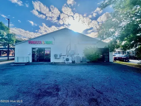 1412 Carolina Avenue Washington NC 27889