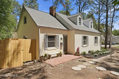 4084 Youngs Road Southern Pines NC 28387
