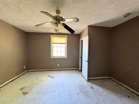 739 Sloop Point Road Hampstead NC 28443