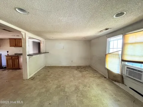 739 Sloop Point Road Hampstead NC 28443