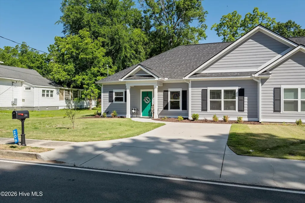 206 W Hall Street Thomson GA 30824