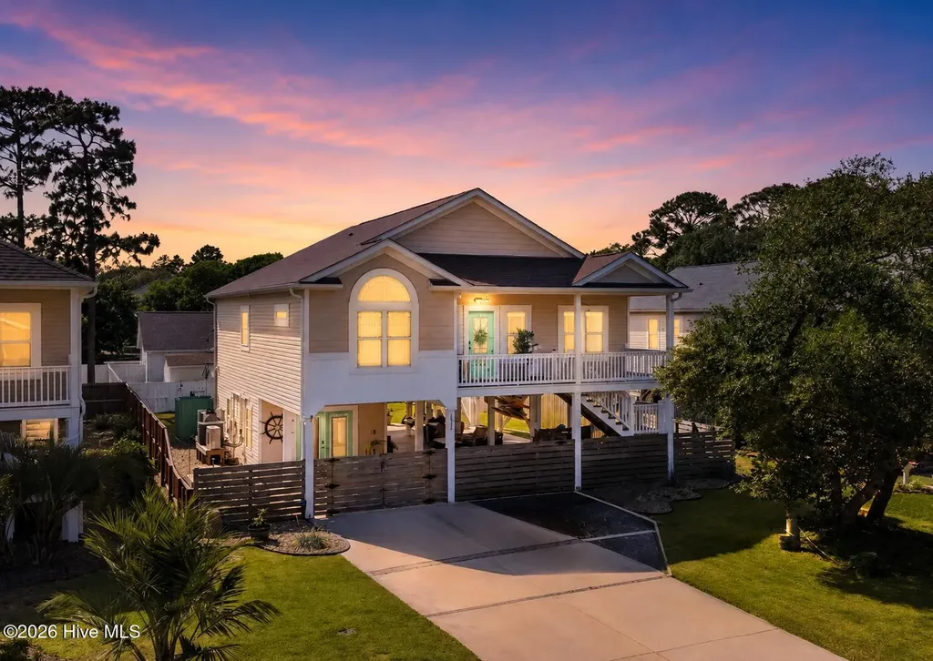 131 NE 15th Street Oak Island NC 28465