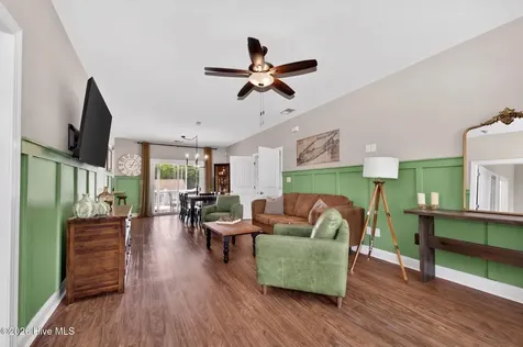 131 NE 15th Street Oak Island NC 28465