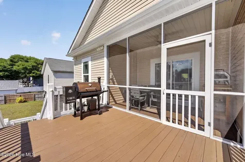 131 NE 15th Street Oak Island NC 28465