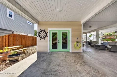 131 NE 15th Street Oak Island NC 28465