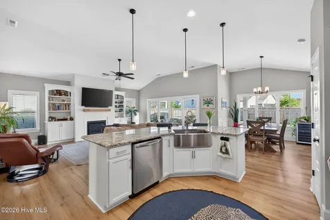 5646 Claremont Court Wilmington NC 28409