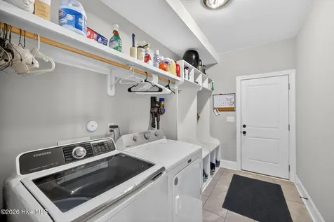 5646 Claremont Court Wilmington NC 28409