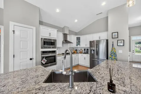 5646 Claremont Court Wilmington NC 28409