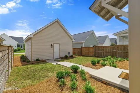 824 Edgerton Drive Wilmington NC 28412
