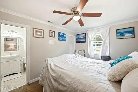 502 Voltaire Place Wilmington NC 28412