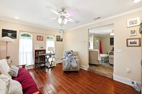 502 Voltaire Place Wilmington NC 28412