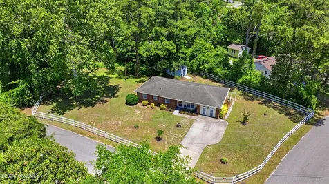 502 Voltaire Place Wilmington NC 28412