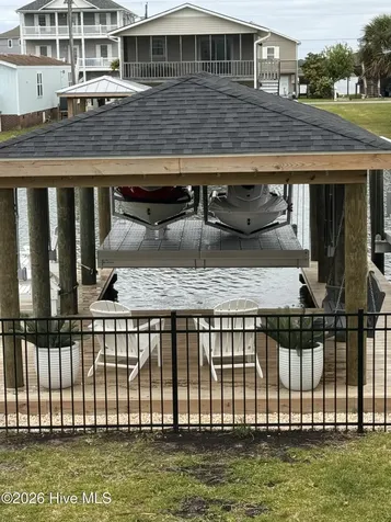 4059 4th Street Surf City NC 28445