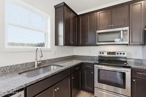 1429 Lewis Landing Avenue Wilmington NC 28405