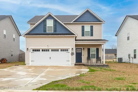 304 E Franck Street Richlands NC 28574