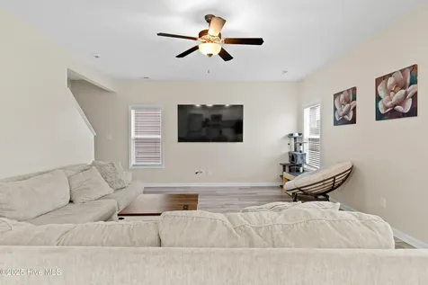 304 E Franck Street Richlands NC 28574