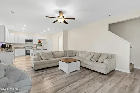 304 E Franck Street Richlands NC 28574