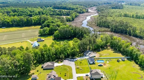 91 Osprey Watch Lane E Oriental NC 28571