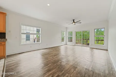 71 Court Street Jacksonville NC 28540