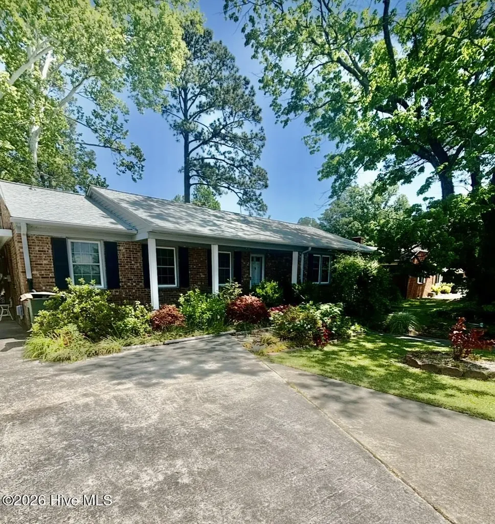 2104 Charles Boulevard Greenville NC 27858