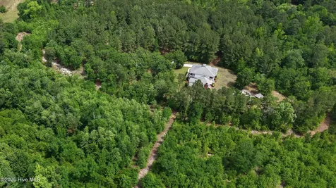 1016 Wiley Gaskins Road Grifton NC 28530