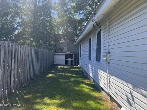 223 Holt Street Thomson GA 30824